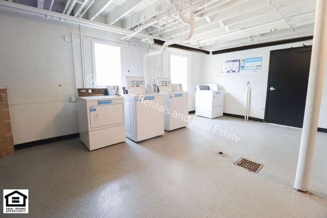 Building Photo - 1823 Griswold Dr