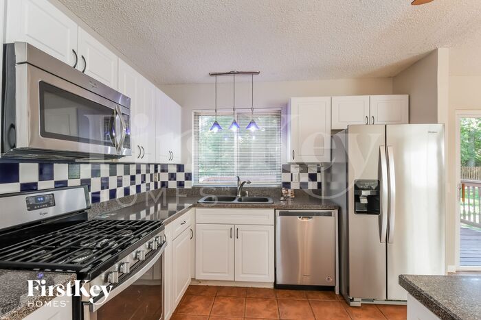 Building Photo - 311 Windyoak Dr