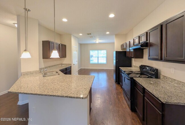 Building Photo - 5539 Windermere Dr
