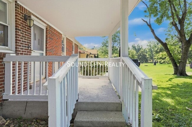 Building Photo - 106 Sherwood Terrace