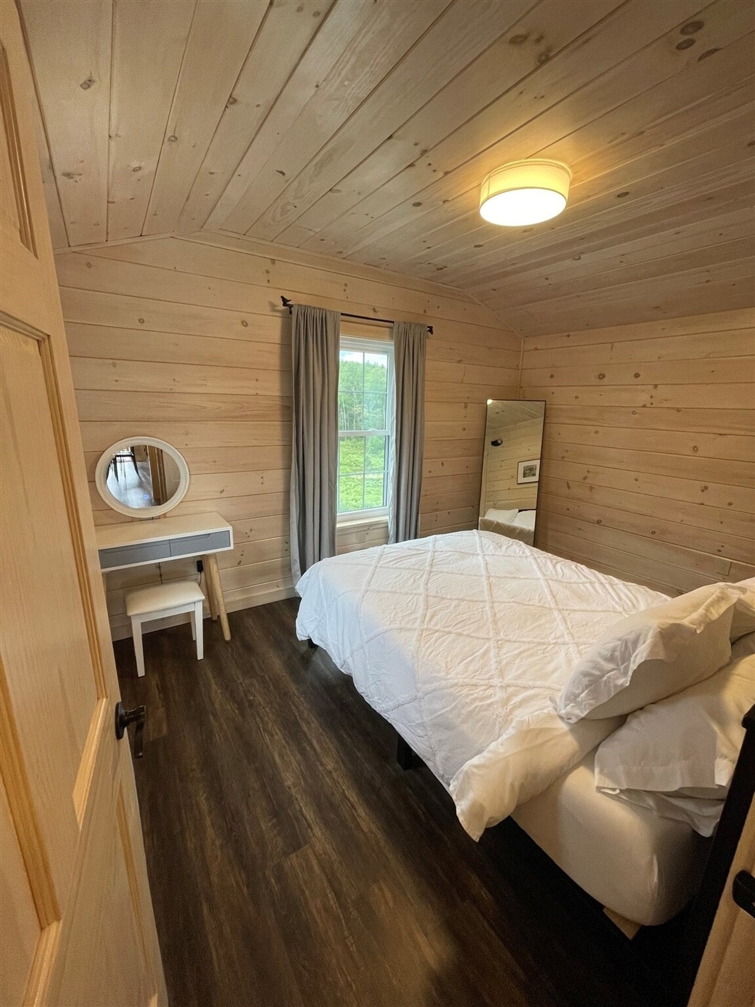 Building Photo - 13 Autumn Ln