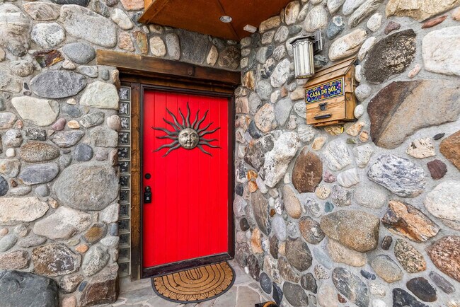 Building Photo - 84 Arcturus Dr