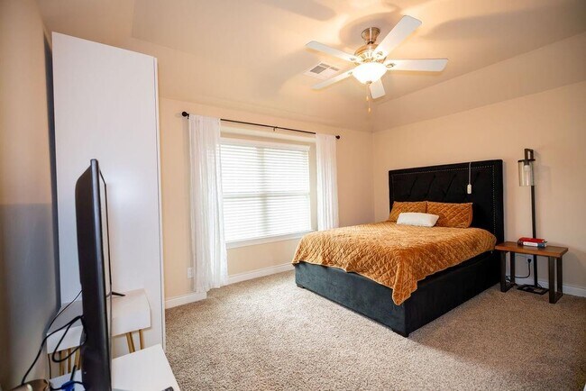 Building Photo - 15303 Westland Gate Dr