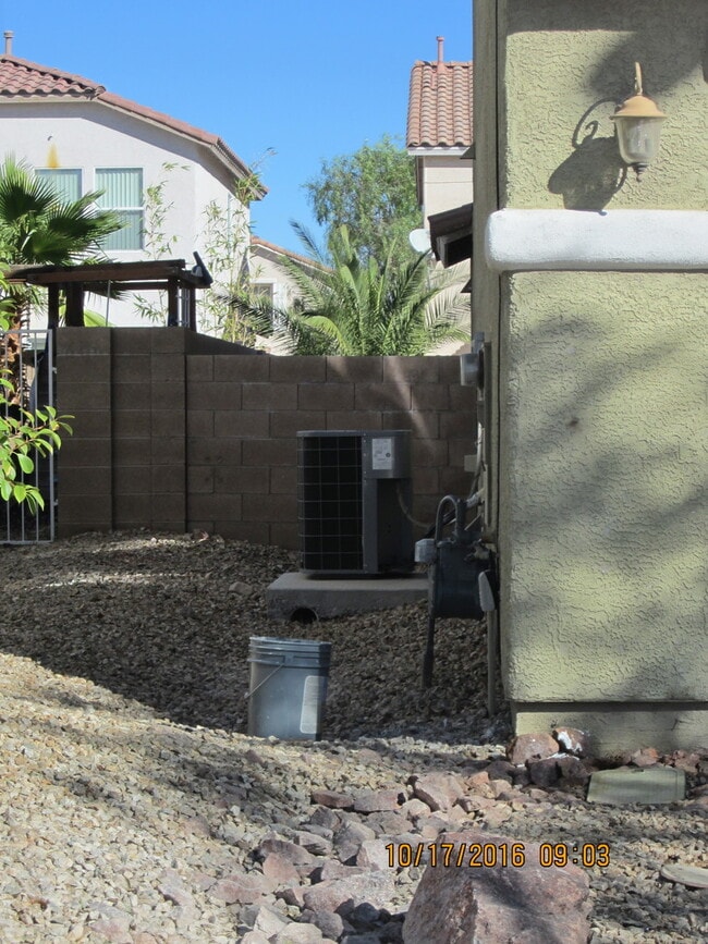 Building Photo - Great 2 story home on a cul-de-sac