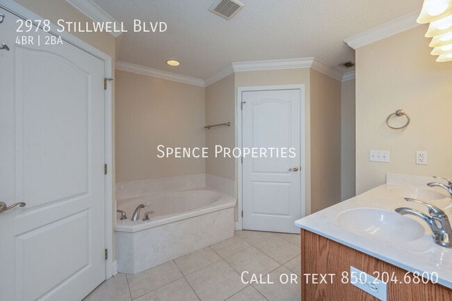 Building Photo - 2978 Stillwell Blvd