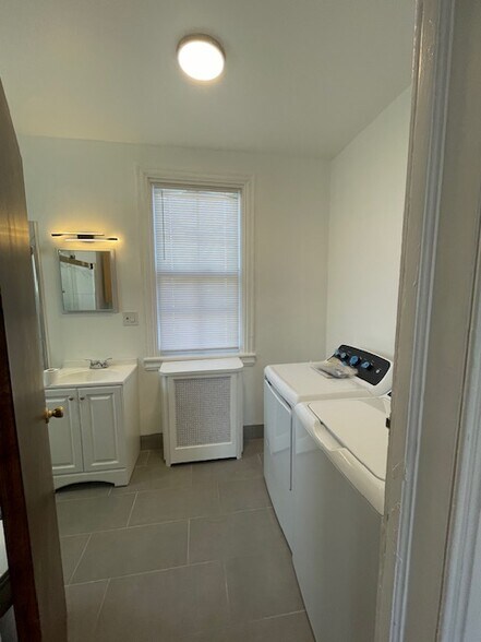 Laundry - 224 Owen Ave