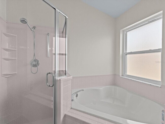 Building Photo - 226 Windward Way