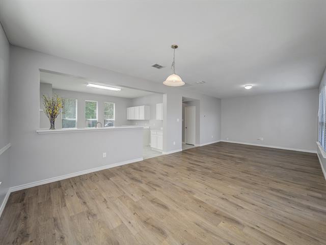 Building Photo - 7120 Wind Row Dr