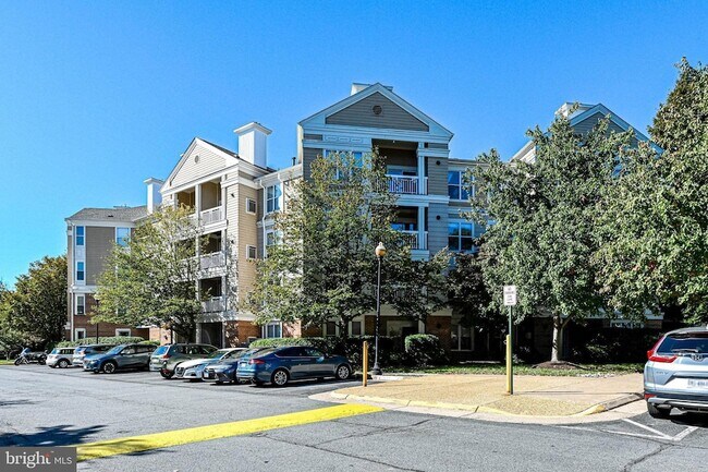 Building Photo - 2204 Westcourt Ln