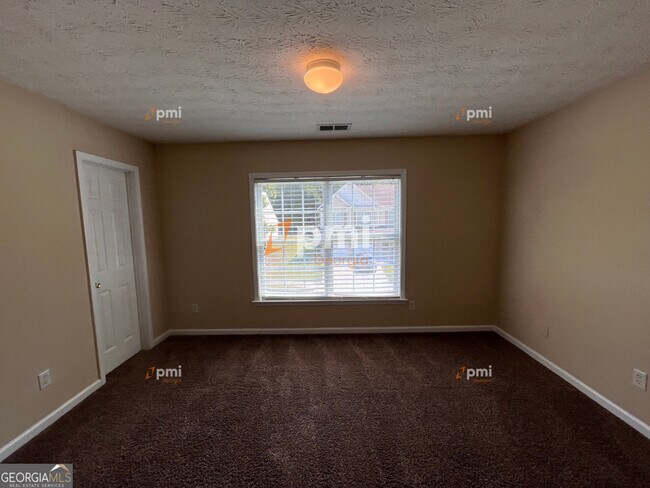 Building Photo - 7151 Flagstone Pl
