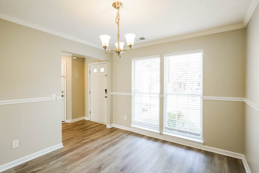 Building Photo - 2608 River Meade Way