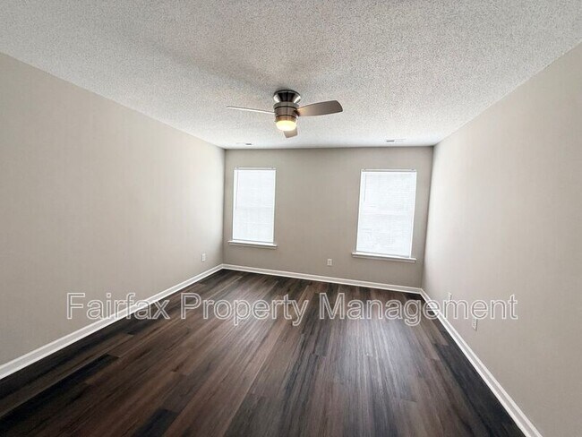 Building Photo - 201 Ridge Lake Dr