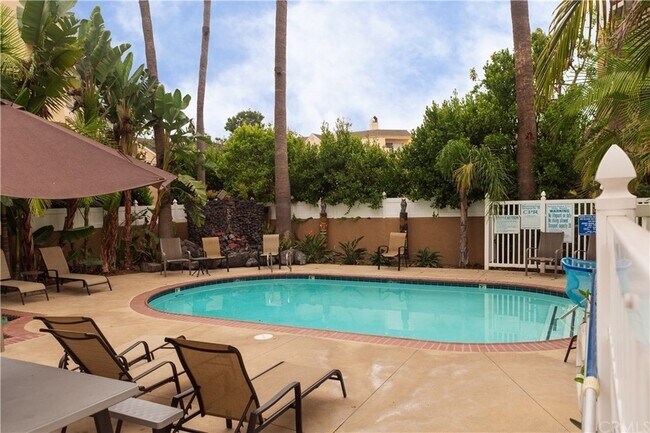 Building Photo - 16912 Sims Ln