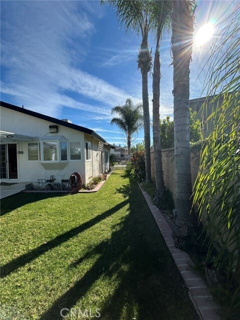 Building Photo - 1734 N Yurok St