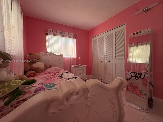 Building Photo - 8025 SW 107th Ave