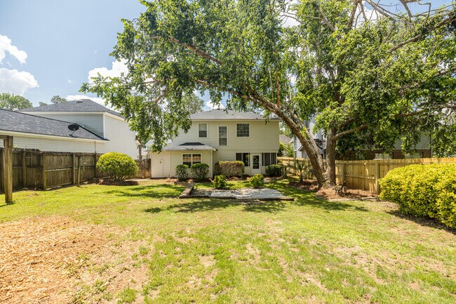 Building Photo - 162 Moss Creek Dr