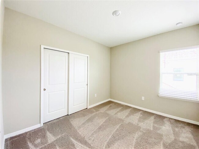 Building Photo - 2307 Kestrel Perch Pl