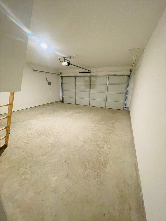Building Photo - 5146 Bay Mdws Ln
