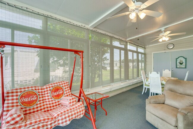 Building Photo - 1000 Kings Hwy