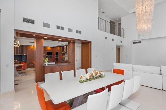 Building Photo - 1000 S Ocean Blvd