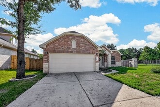 Building Photo - 174 Maple Grove Dr