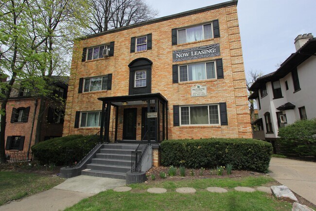 Interior Photo - MONTROSE MANOR APARTMENTS -- 023