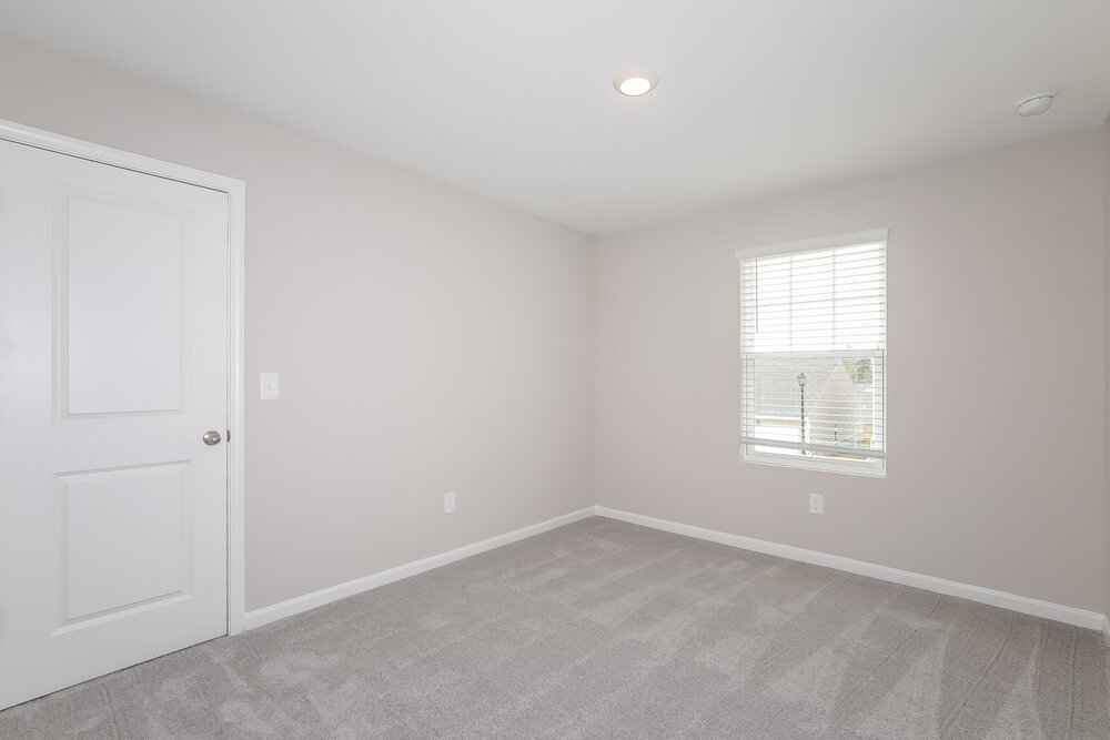 Building Photo - 577 Knightsbridge Ln