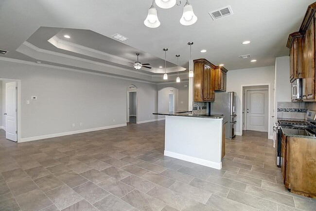 Building Photo - 7522 Sable Creek Dr