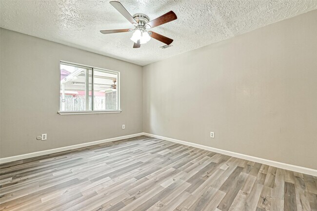 Building Photo - 3527 Acorn Springs Ln