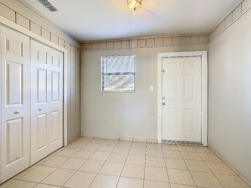 Building Photo - 1015 Harden Ct