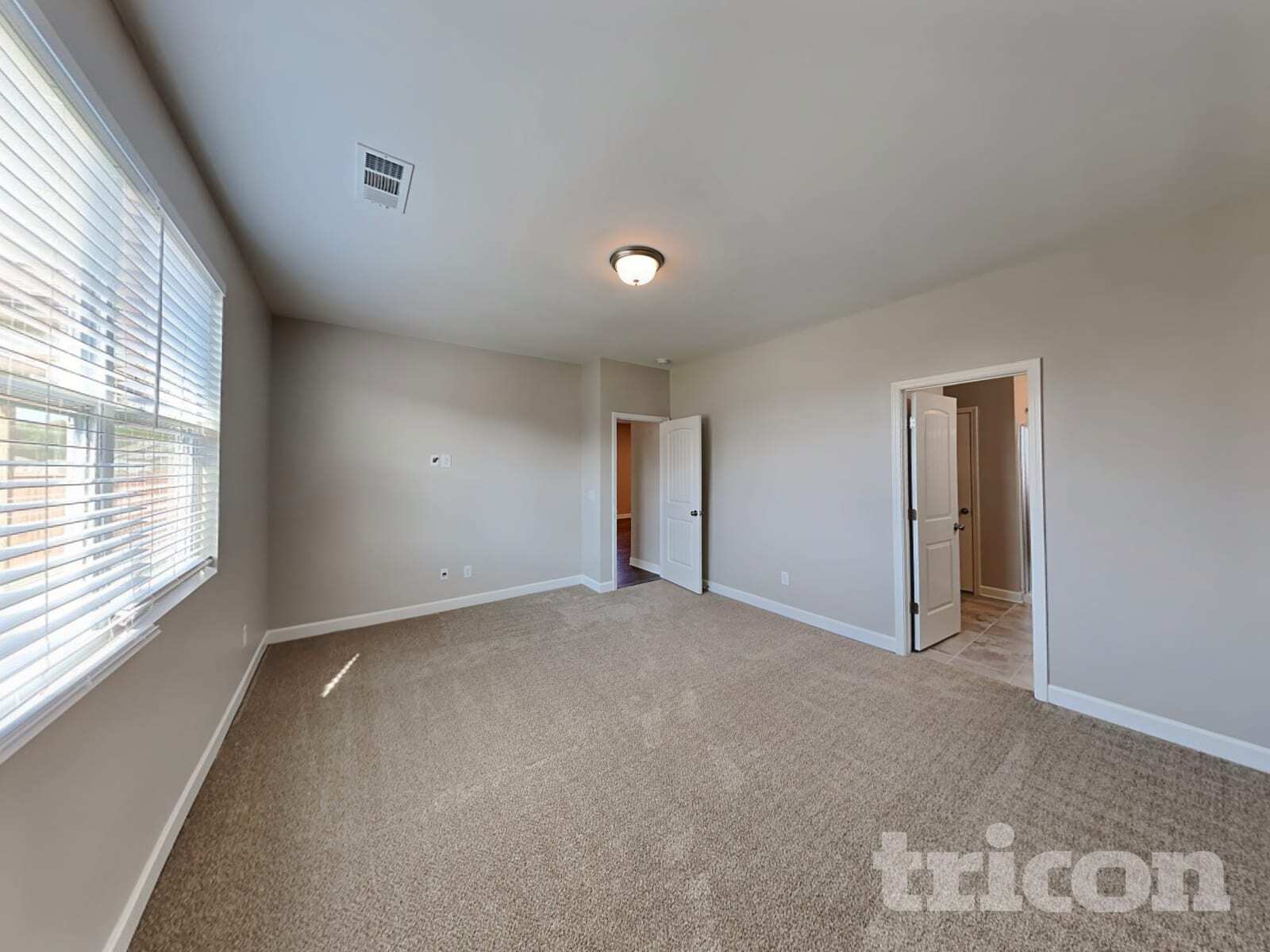 Building Photo - 714 Amberton Dr