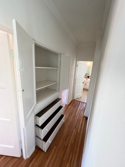 Building Photo - 1874 S Redondo Blvd