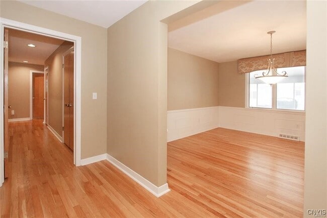 Building Photo - 101 Britain Rd