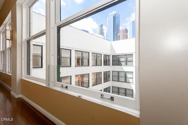 Building Photo - 257 S Spring St