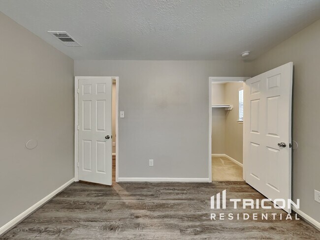 Building Photo - 18703 Mesquite Bend Ln