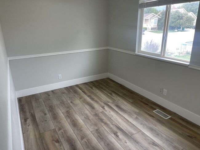 Building Photo - 1564 N 250 W