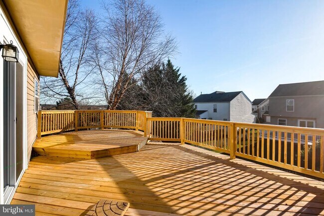 Building Photo - 1304 Longbow Rd