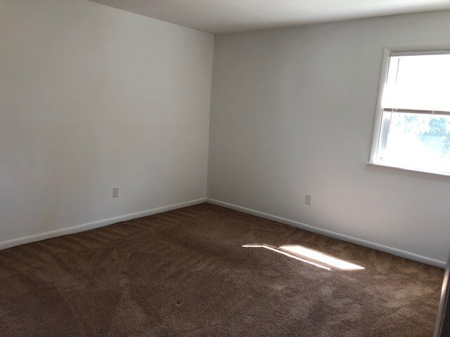 Building Photo - Two Bedroom Duplex , Burholme -Fox Chase