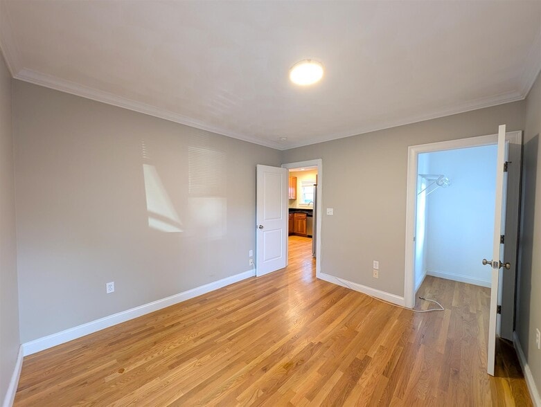 Building Photo - 615 Boston Ave