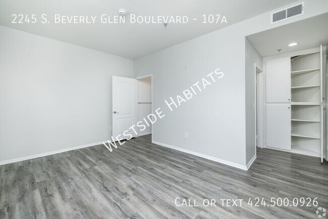 Building Photo - 2245 S Beverly Glen Blvd