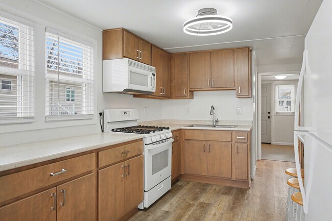 Building Photo - 6520 S 070 E