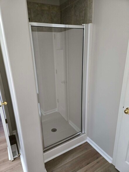 Building Photo - 9513 S 26th Ave