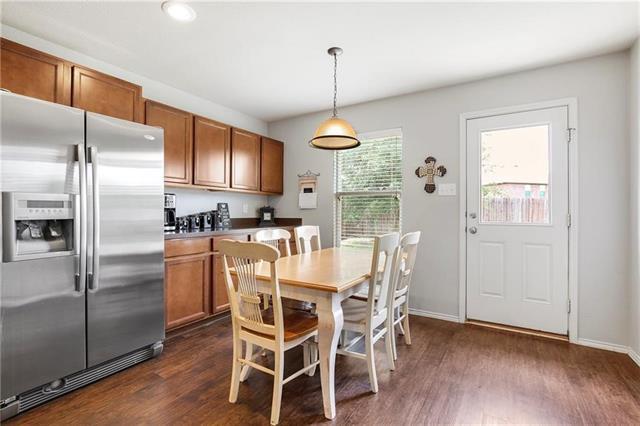 Building Photo - 807 Windflower Dr