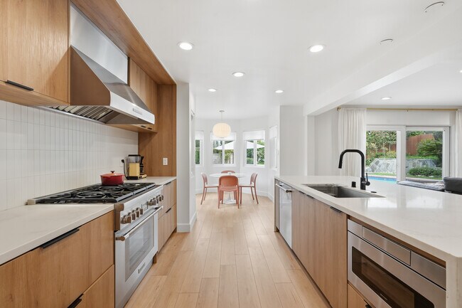Building Photo - 28751 King Arthur Ct