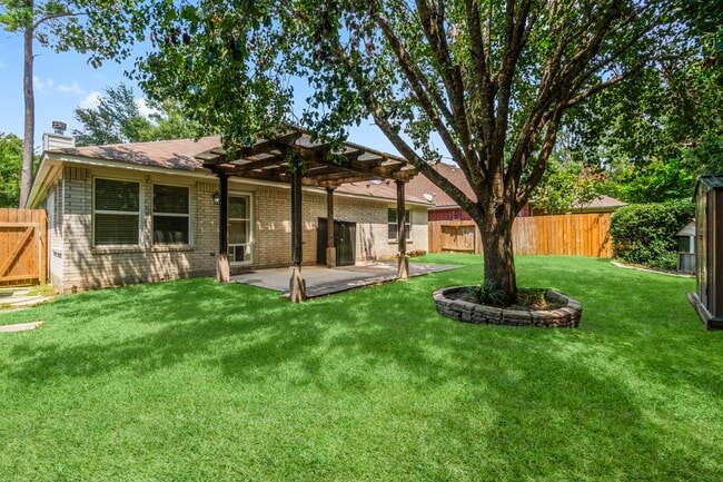 Building Photo - 155 Fairwind Trail Dr