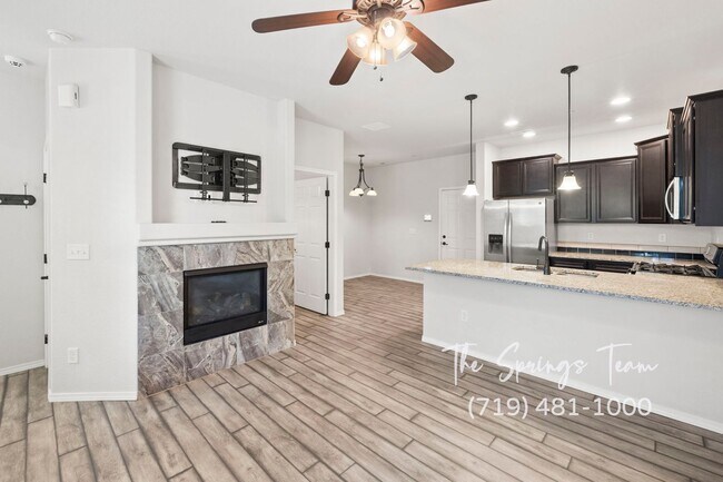 Building Photo - MODERN 2BD TOWNHOME in CLAREMONT RANCH