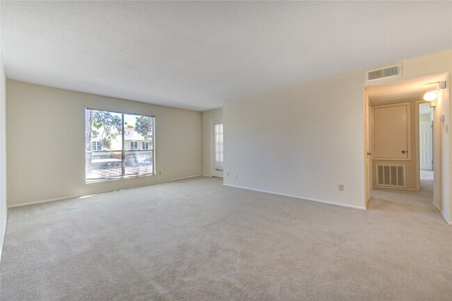 Building Photo - 14515 Wunderlich Dr