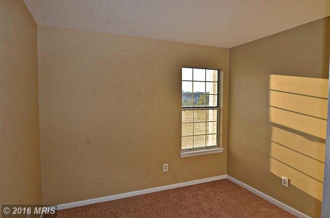 Building Photo - 10911 Postern Ct