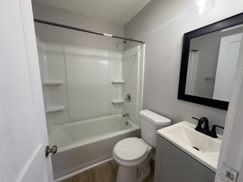 Building Photo - 267 Silver St