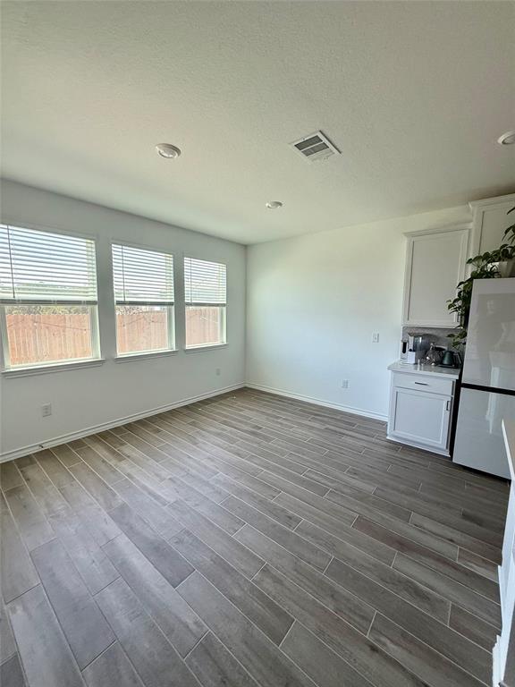 Building Photo - 2909 St Regis Dr